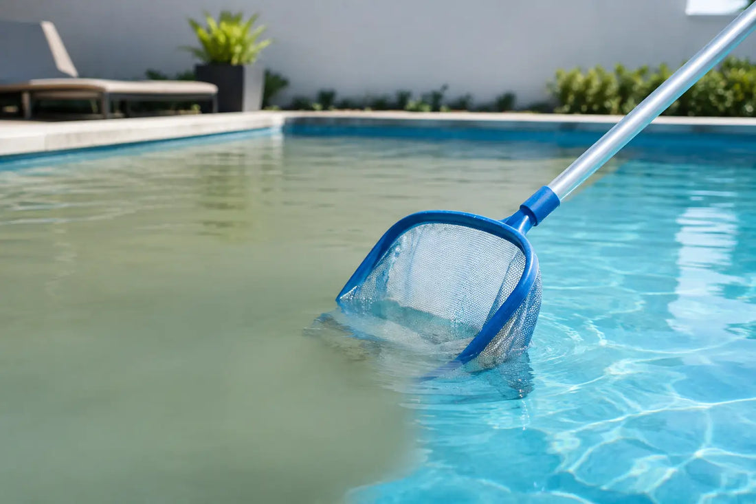 Agua turbia piscina: cómo recuperar claridad